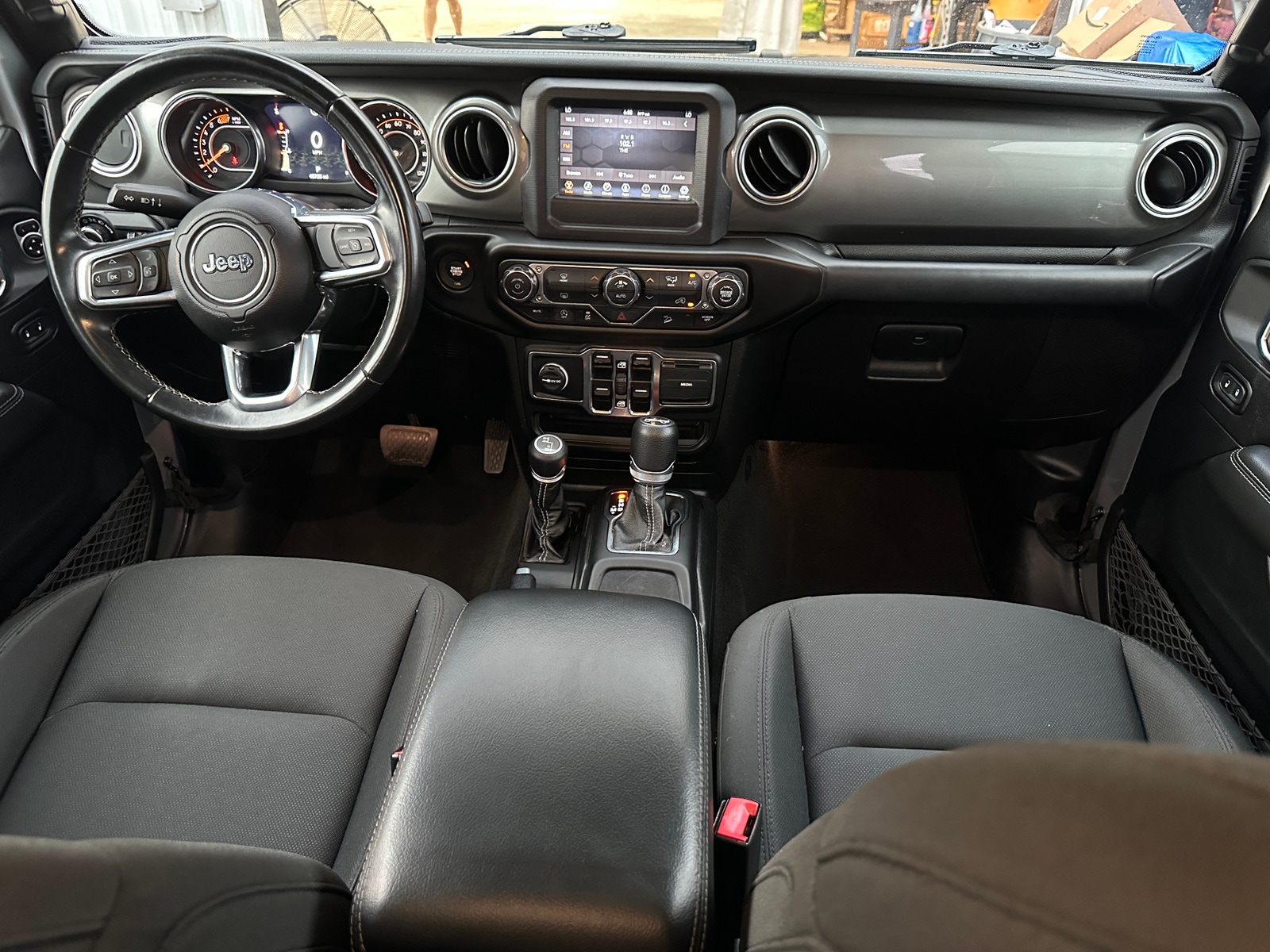 Thumbnail: 2020 Jeep Wrangler - 3