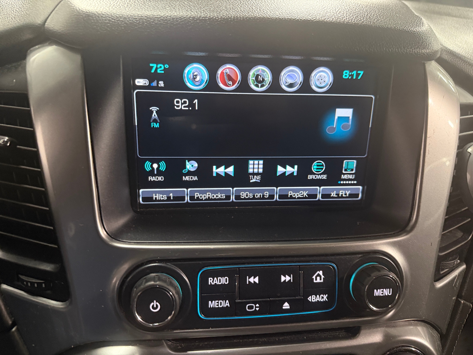 Thumbnail: 2020 Chevrolet Tahoe - 3