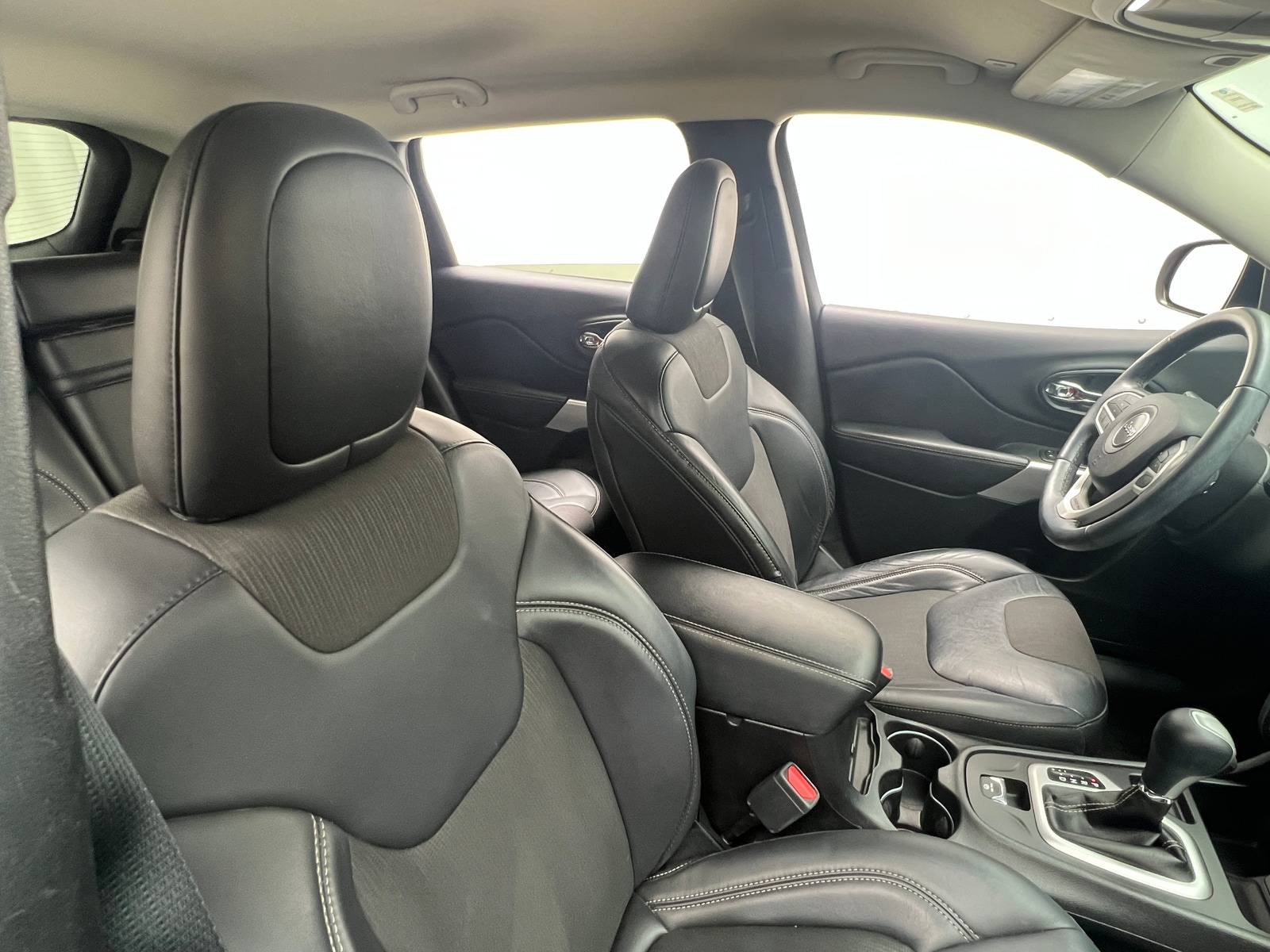 Thumbnail: 2018 Jeep Cherokee - 2