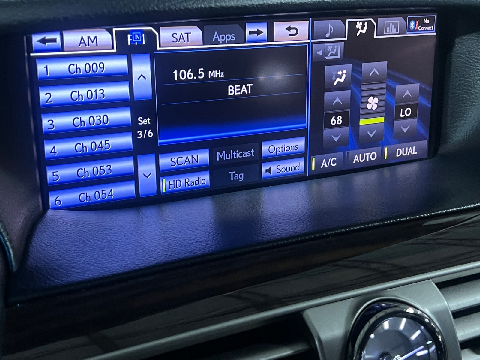 Thumbnail: 2013 Lexus LS - 4