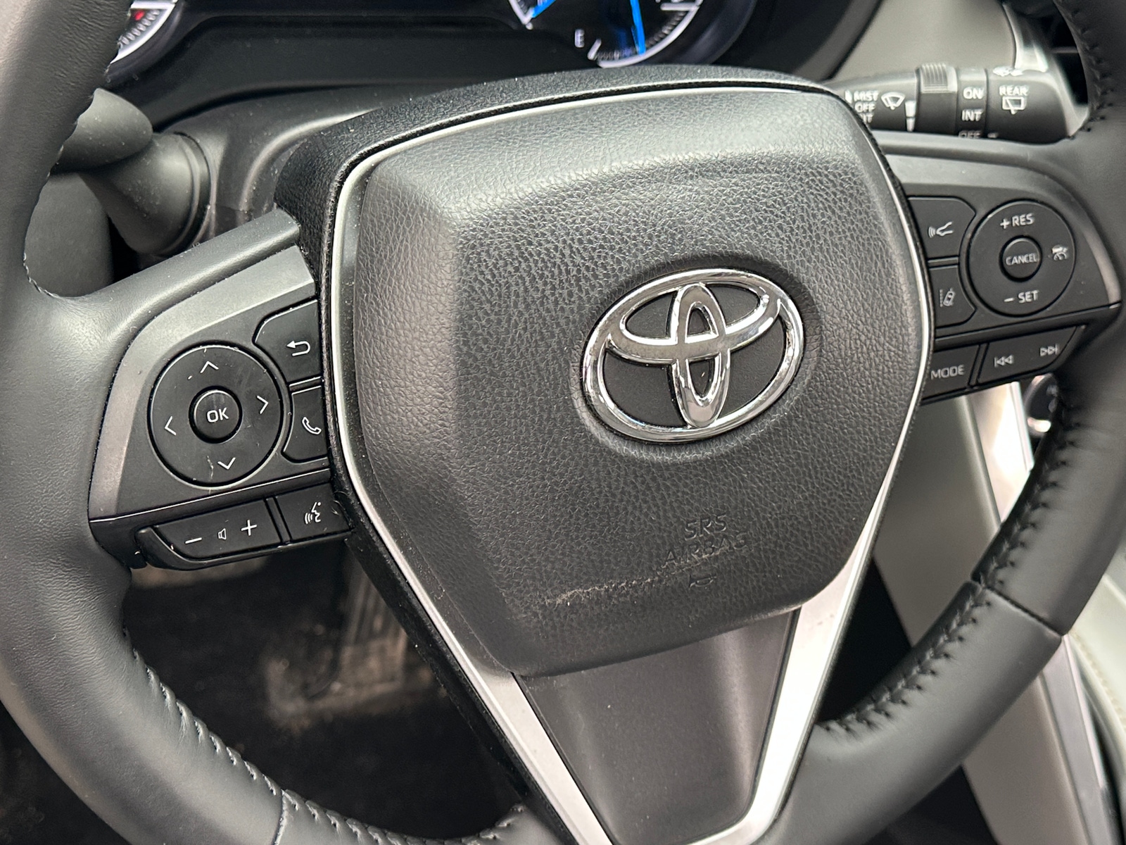 Thumbnail: 2023 Toyota Venza - 5