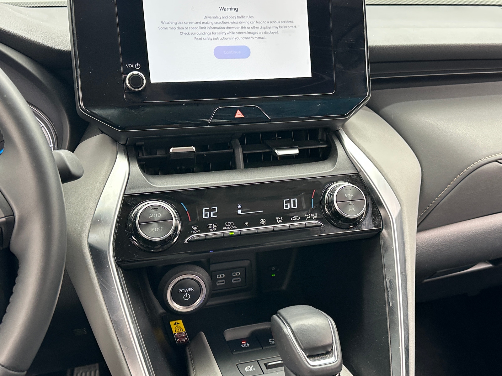 Thumbnail: 2023 Toyota Venza - 4