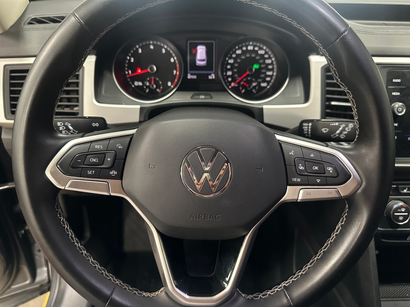 Thumbnail: 2021 Volkswagen Atlas - 4
