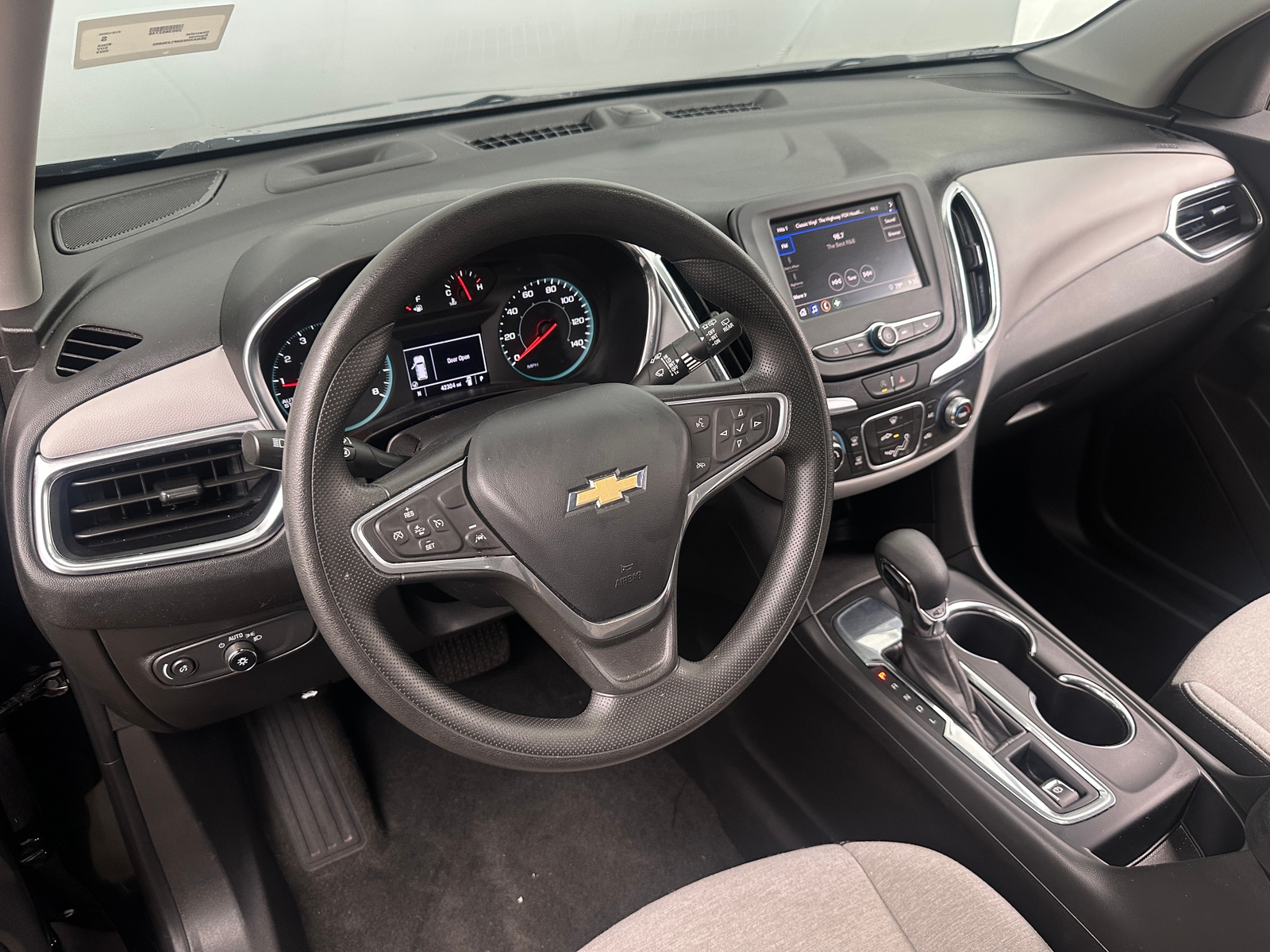 Thumbnail: 2023 Chevrolet Equinox - 3