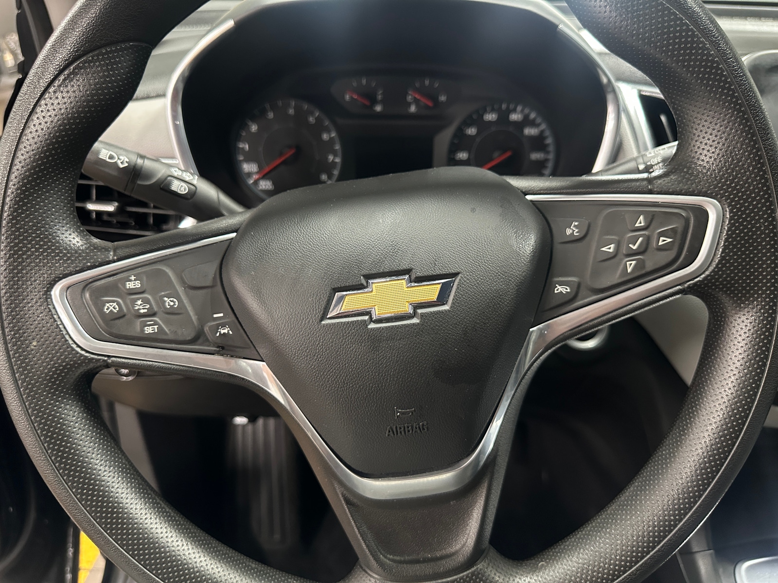 Thumbnail: 2023 Chevrolet Equinox - 5