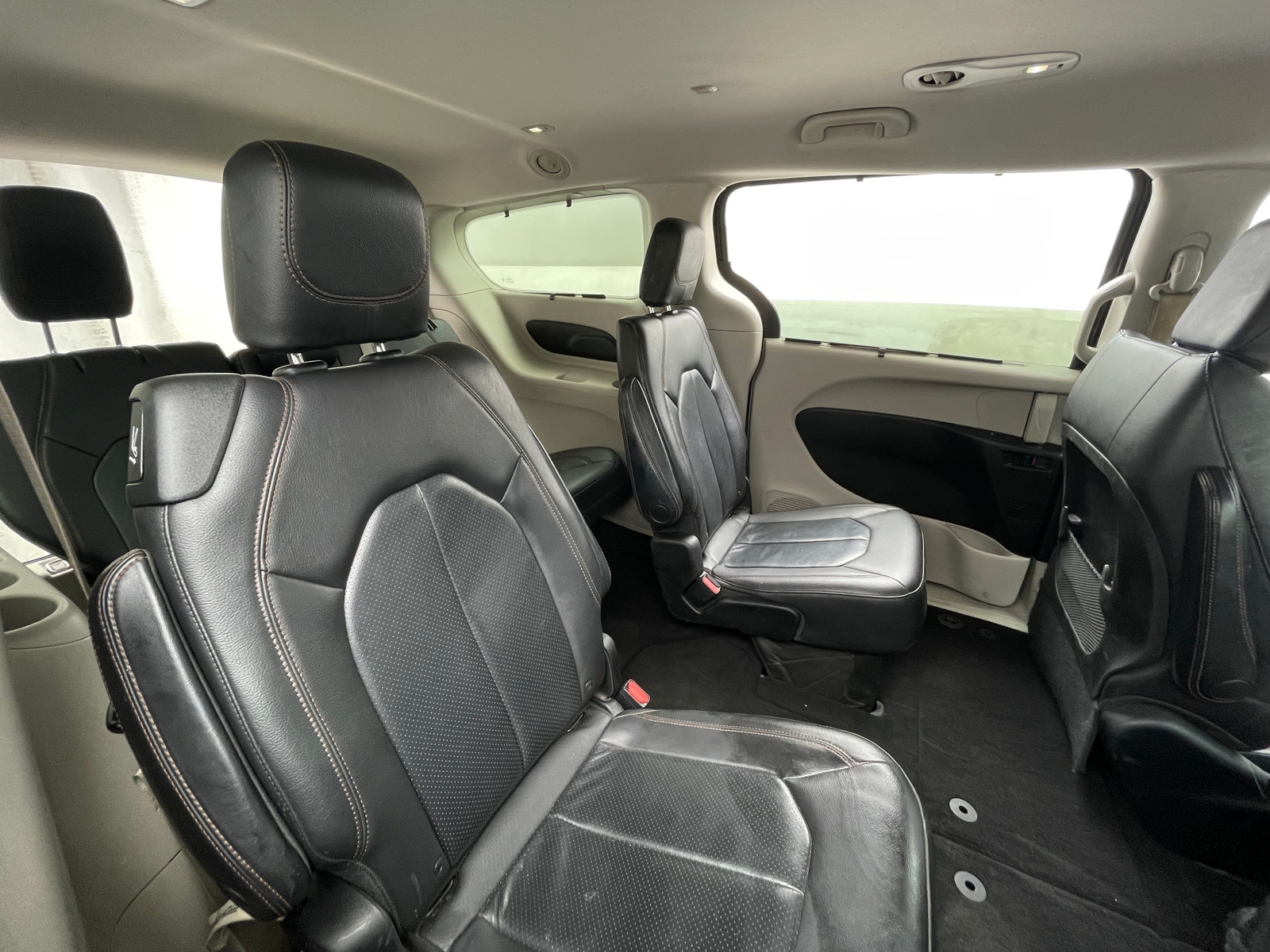 Thumbnail: 2019 Chrysler Pacifica - 5