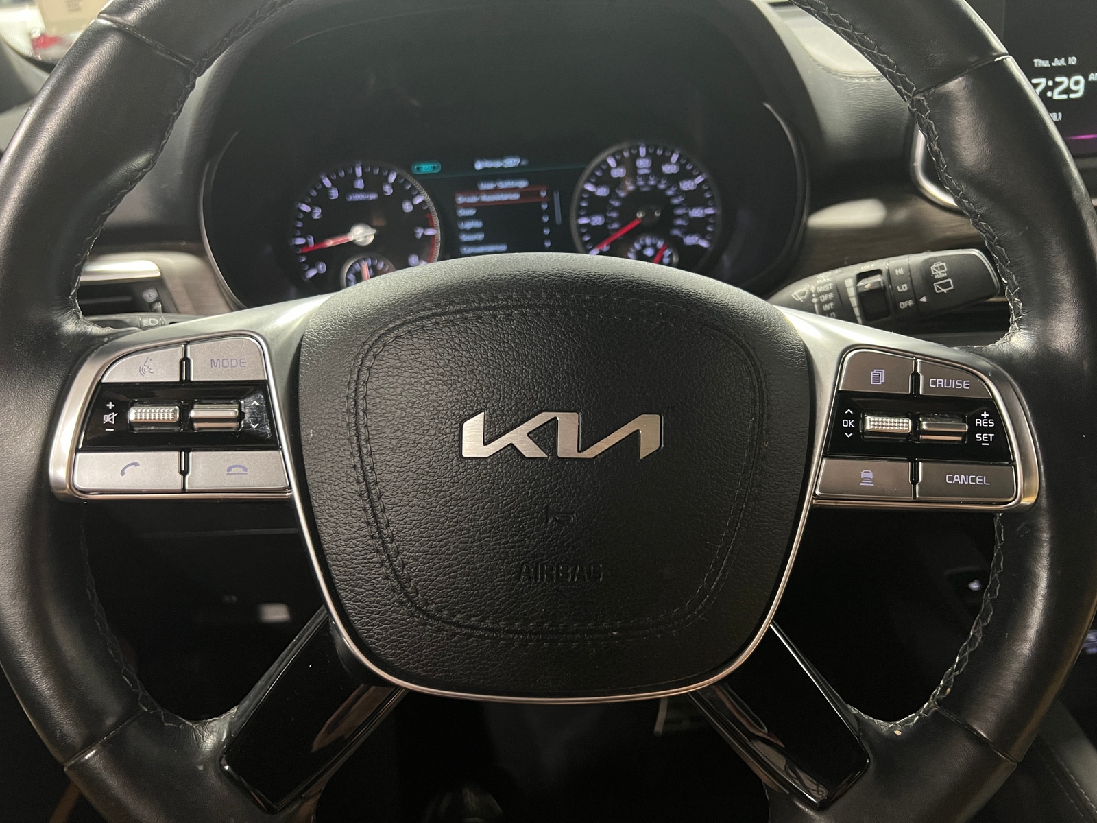 Thumbnail: 2022 Kia Telluride - 4
