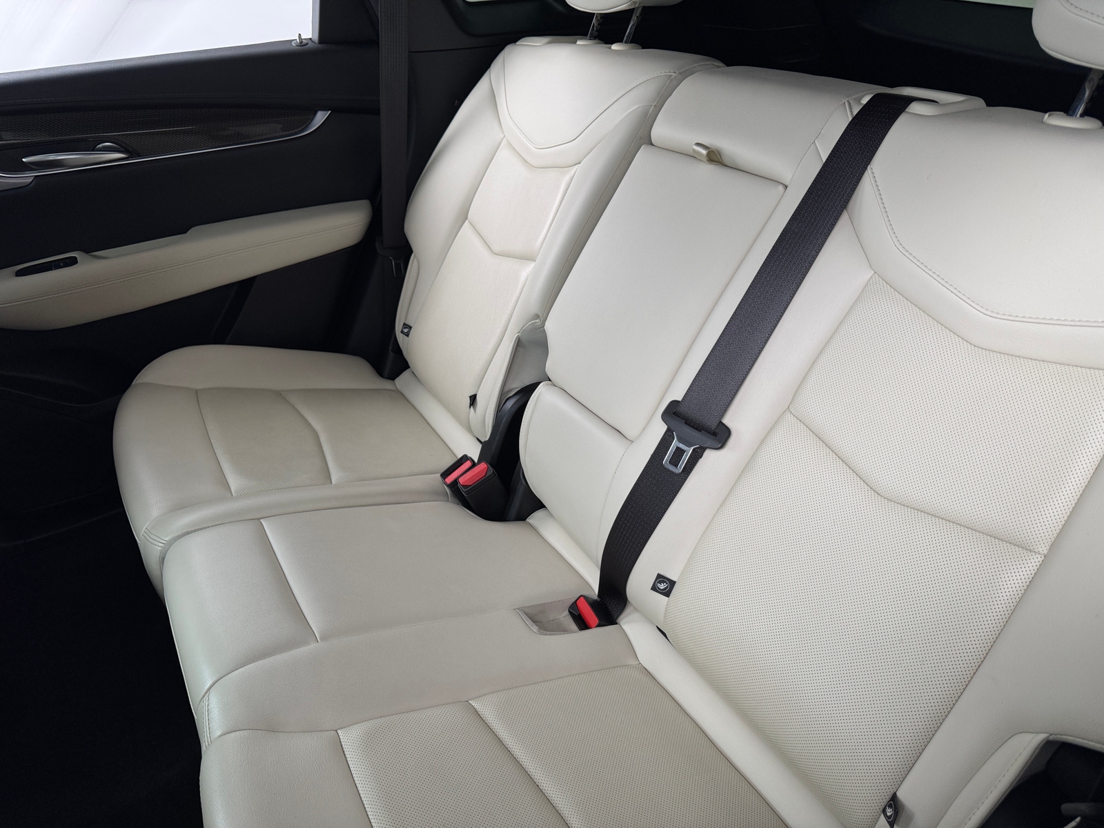 Thumbnail: 2023 Cadillac XT5 - 5