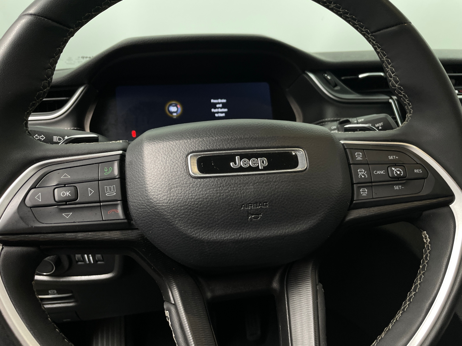 Thumbnail: 2023 Jeep Grand Cherokee L - 5