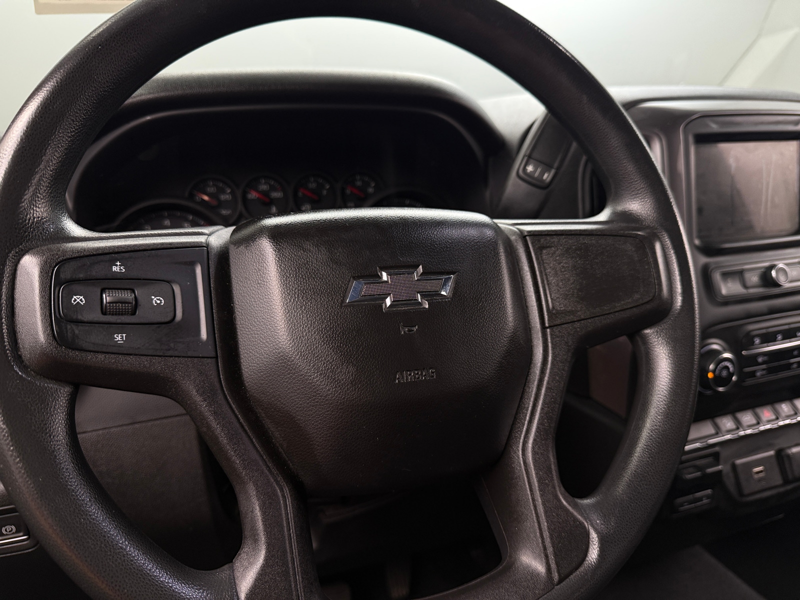 Thumbnail: 2019 Chevrolet Silverado 1500 - 5
