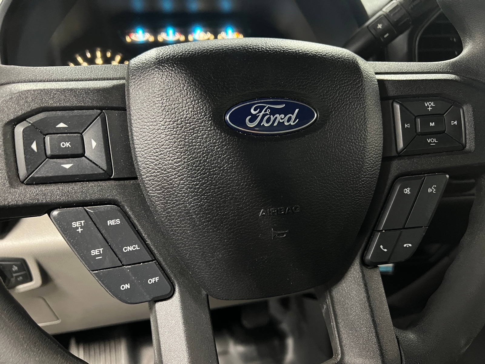 Thumbnail: 2018 Ford Econoline - 5