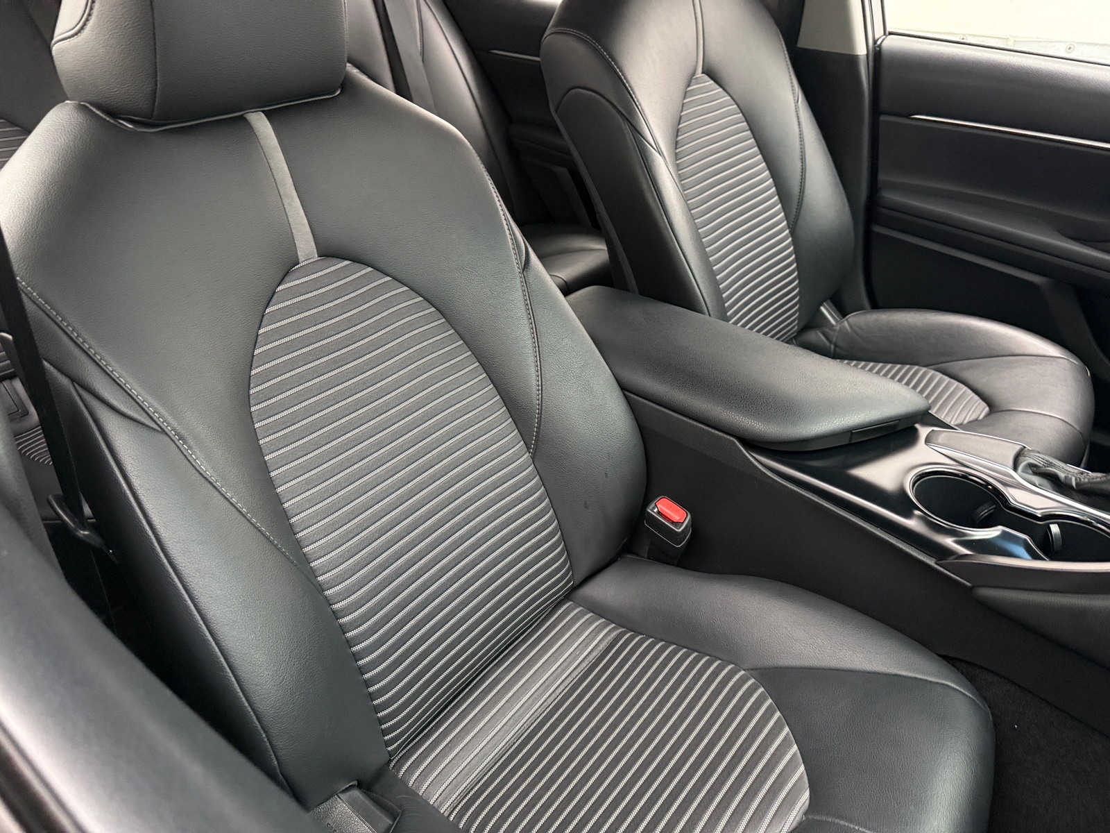 Thumbnail: 2018 Toyota Camry - 2