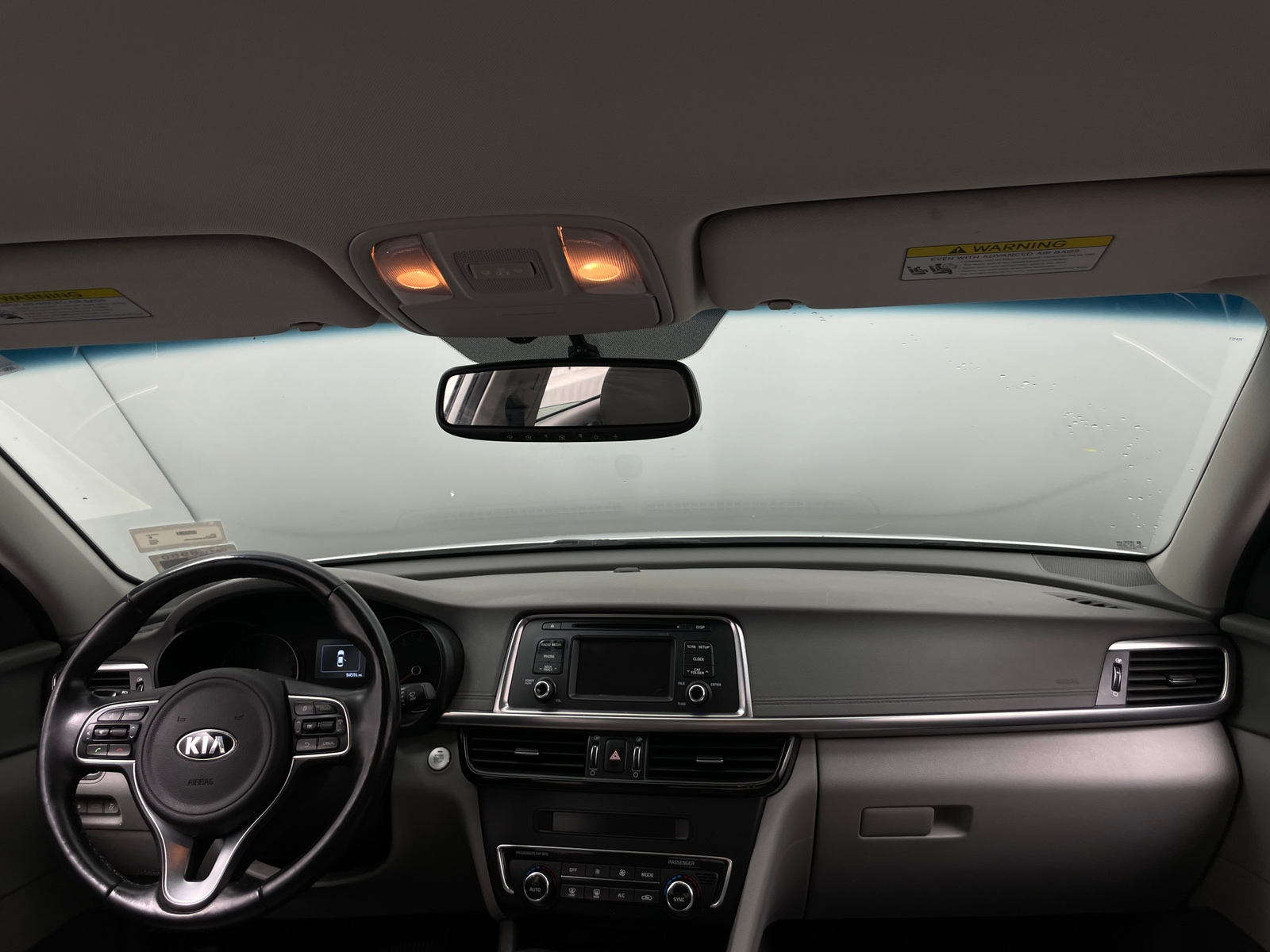 Thumbnail: 2016 Kia Optima - 2