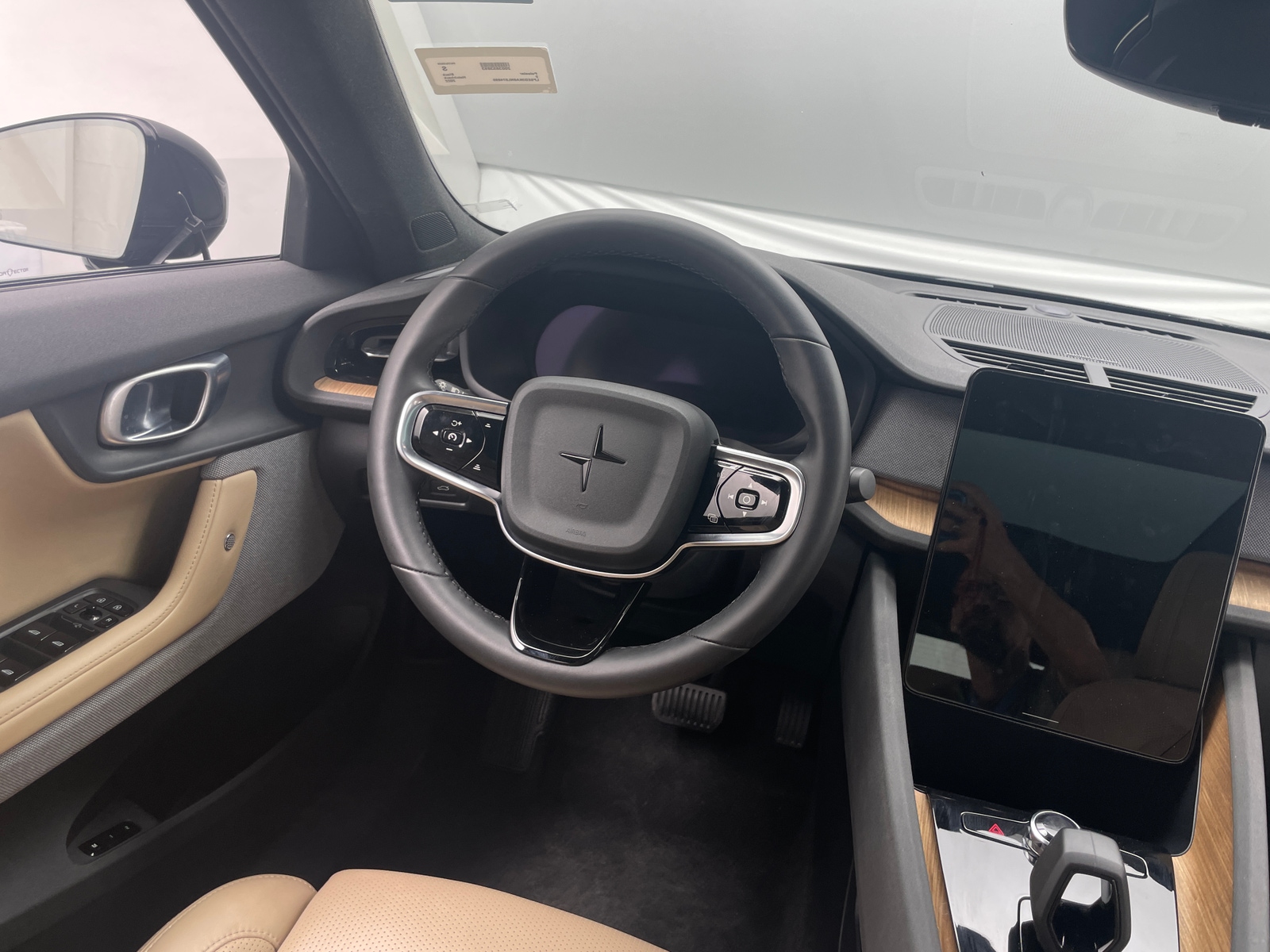 Thumbnail: 2022 Polestar 2 - 4