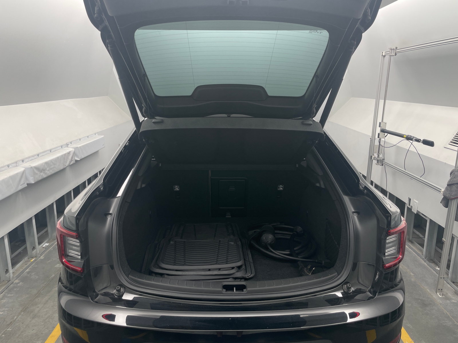 Thumbnail: 2022 Polestar 2 - 6