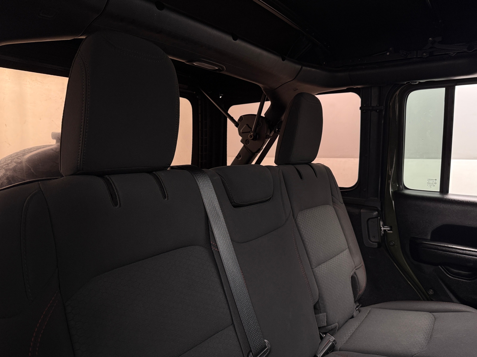 Thumbnail: 2021 Jeep Wrangler - 6