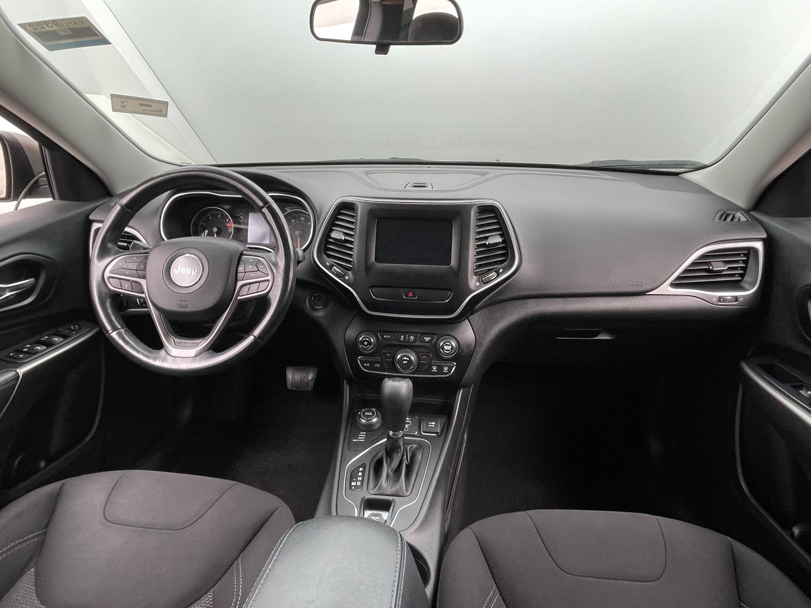 Thumbnail: 2020 Jeep Cherokee - 3