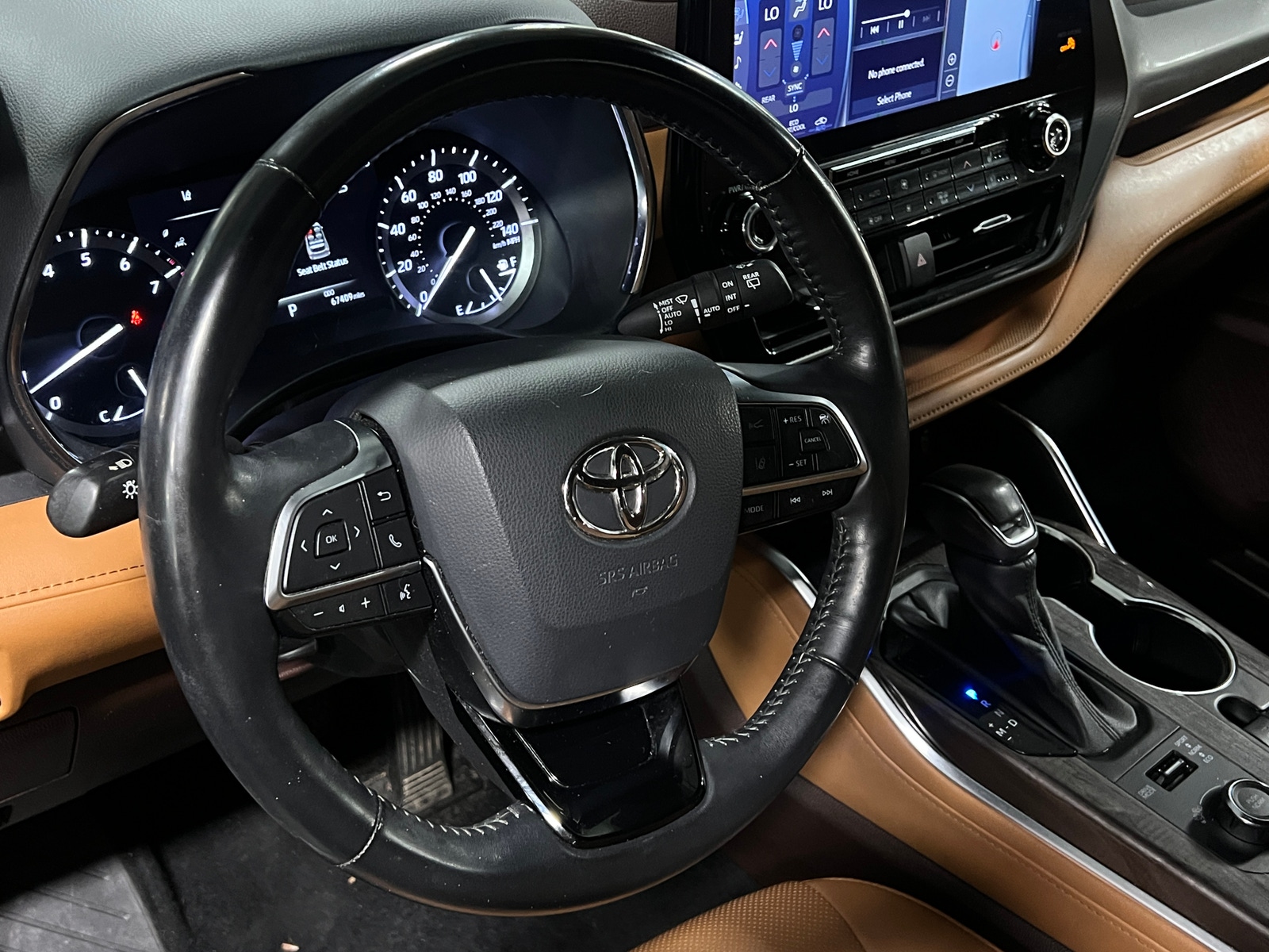 Thumbnail: 2021 Toyota Highlander - 4