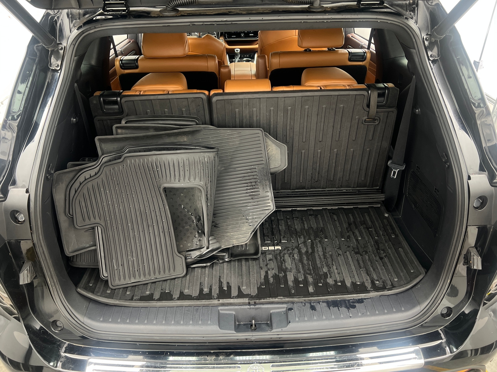 Thumbnail: 2021 Toyota Highlander - 6