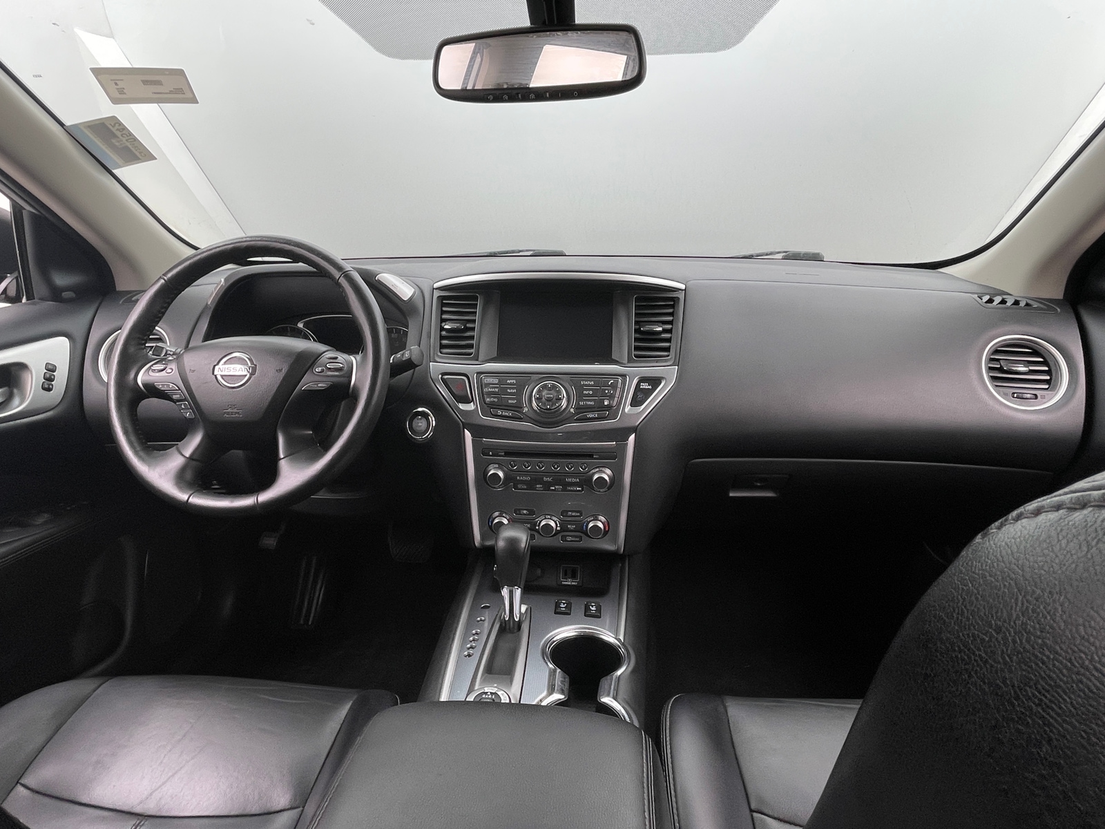 Thumbnail: 2020 Nissan Pathfinder - 2