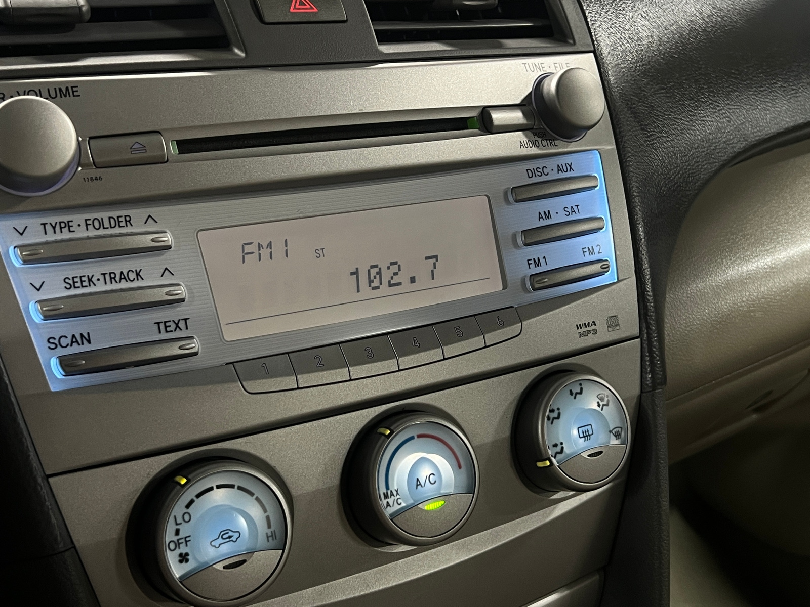 Thumbnail: 2010 Toyota Camry - 4