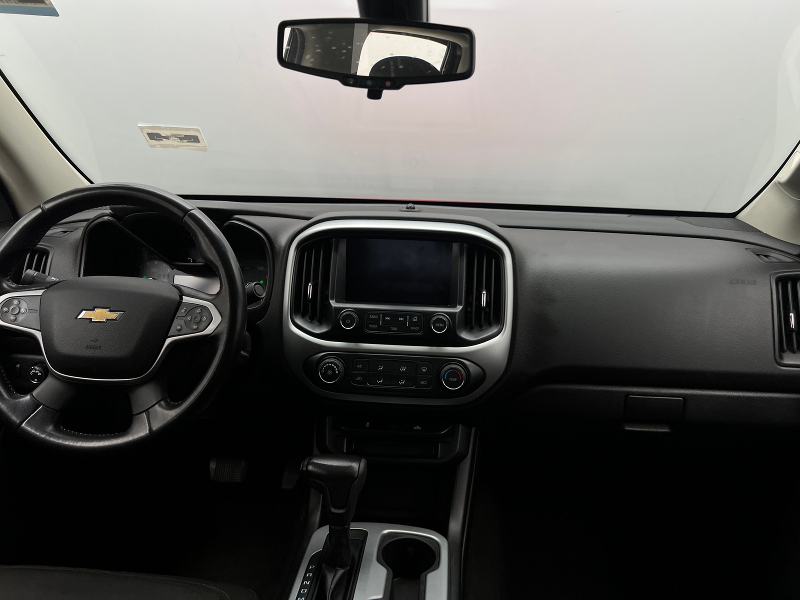 Thumbnail: 2016 Chevrolet Colorado - 3