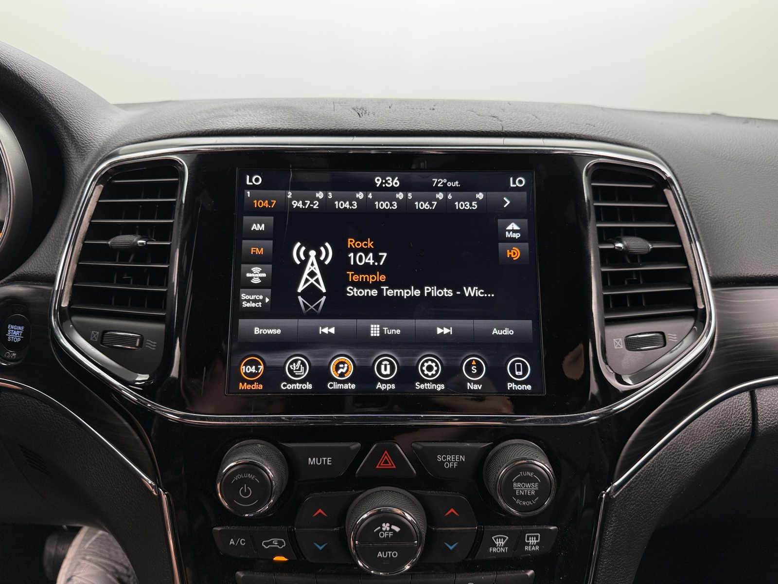 Thumbnail: 2019 Jeep Grand Cherokee - 4