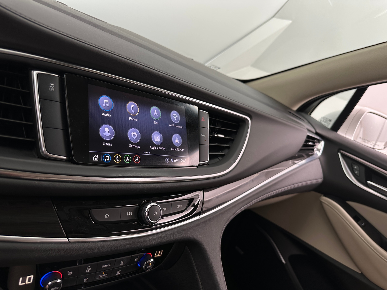 Thumbnail: 2020 Buick Enclave - 3