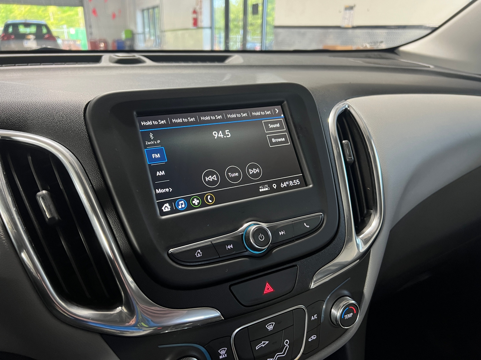 Thumbnail: 2019 Chevrolet Equinox - 4