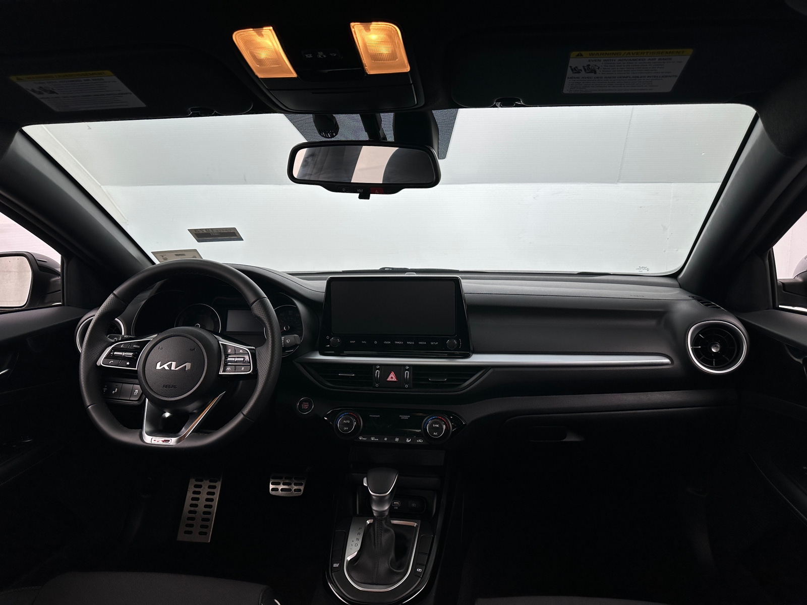 Thumbnail: 2024 Kia Forte - 3