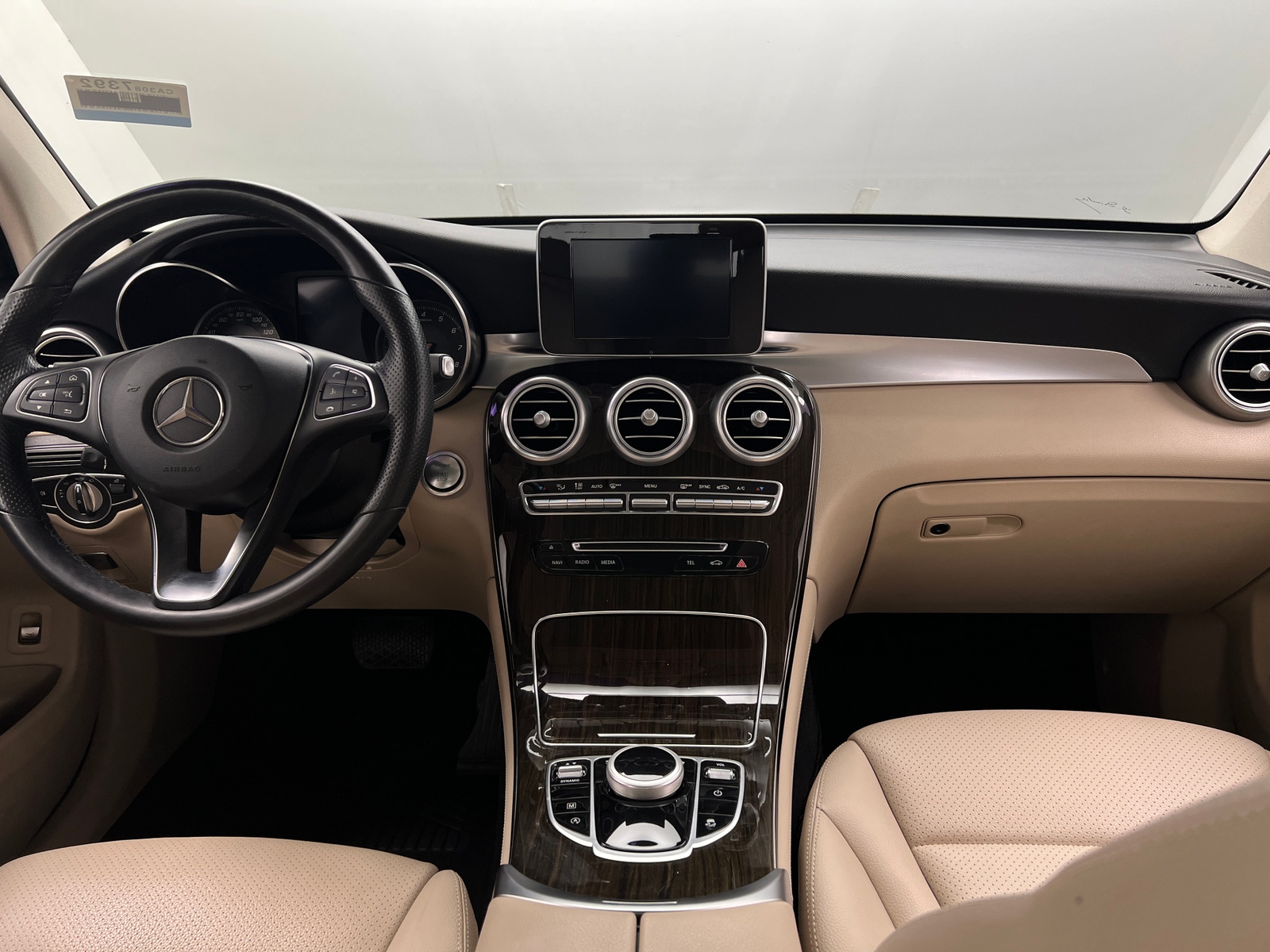 Thumbnail: 2019 Mercedes-Benz GLC - 2