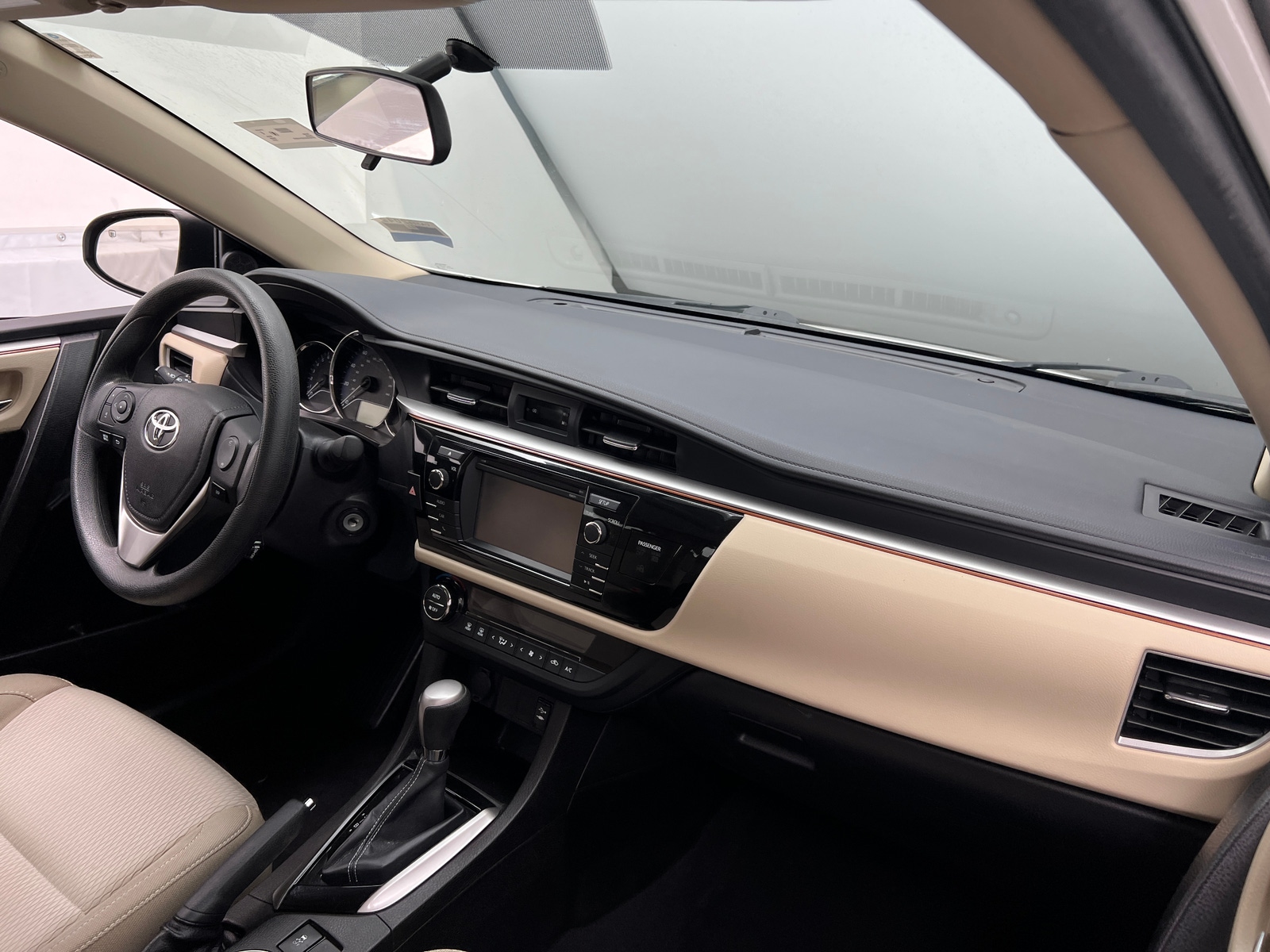 Thumbnail: 2016 Toyota Corolla - 3