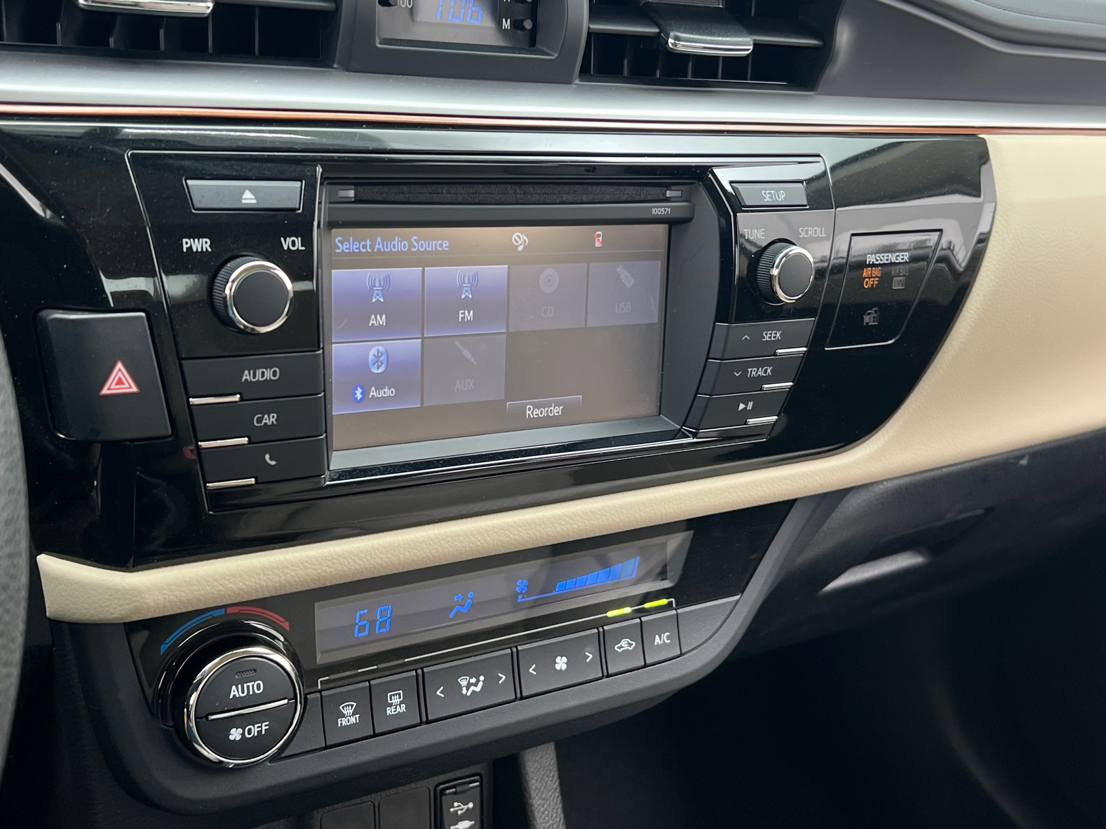 Thumbnail: 2016 Toyota Corolla - 4