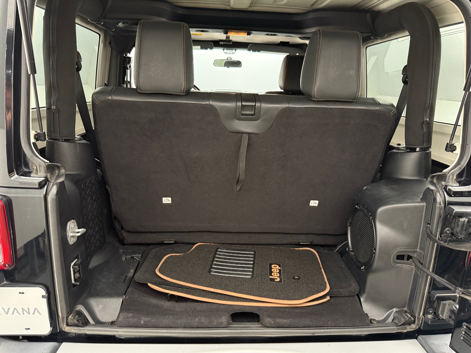 Thumbnail: 2011 Jeep Wrangler - 6