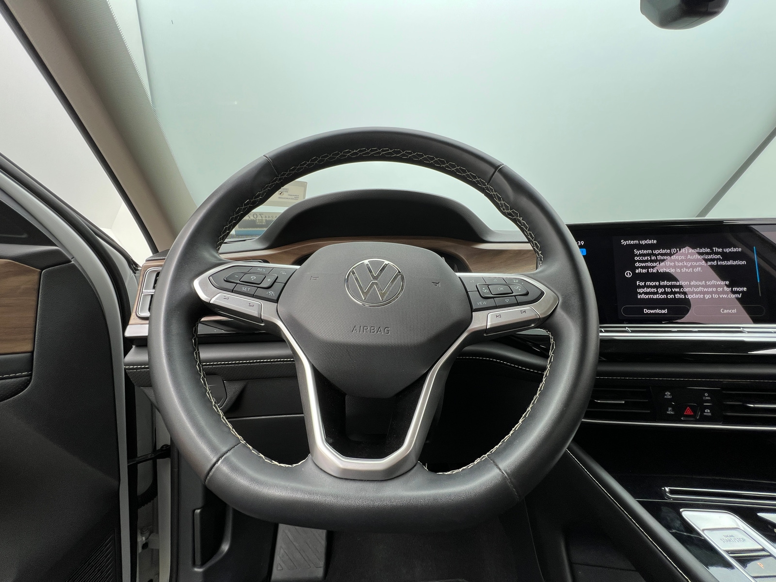 Thumbnail: 2024 Volkswagen Atlas - 4