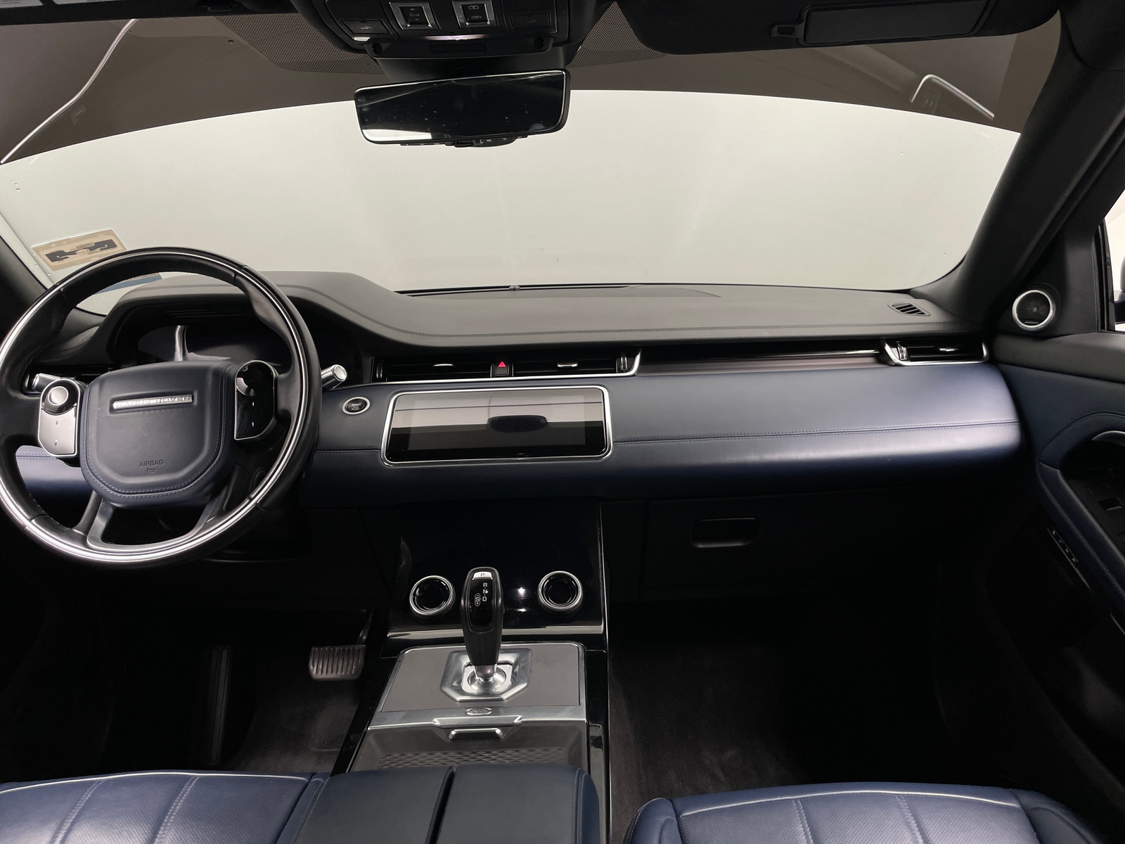 Thumbnail: 2020 Land Rover Range Rover Evoque - 2