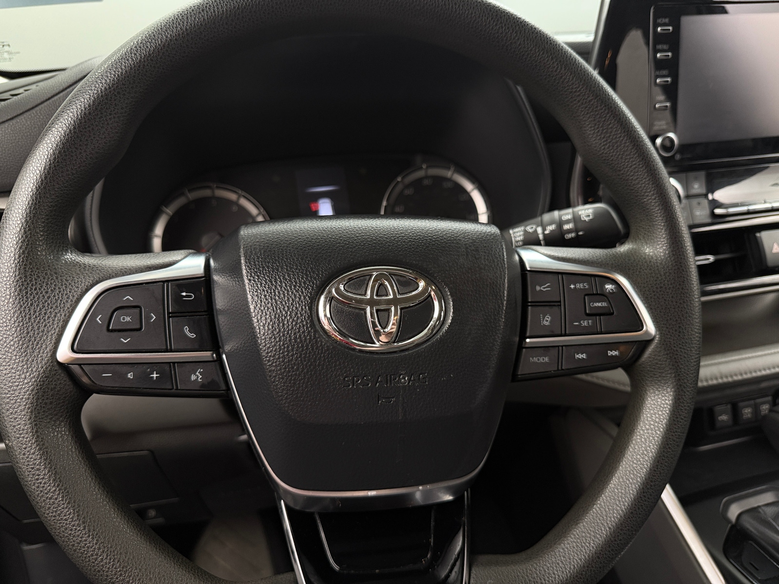 Thumbnail: 2020 Toyota Highlander - 5