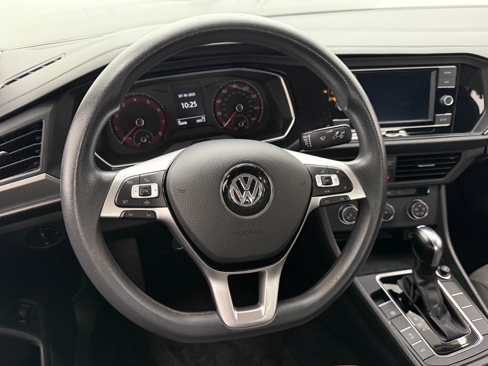 Thumbnail: 2019 Volkswagen Jetta - 5