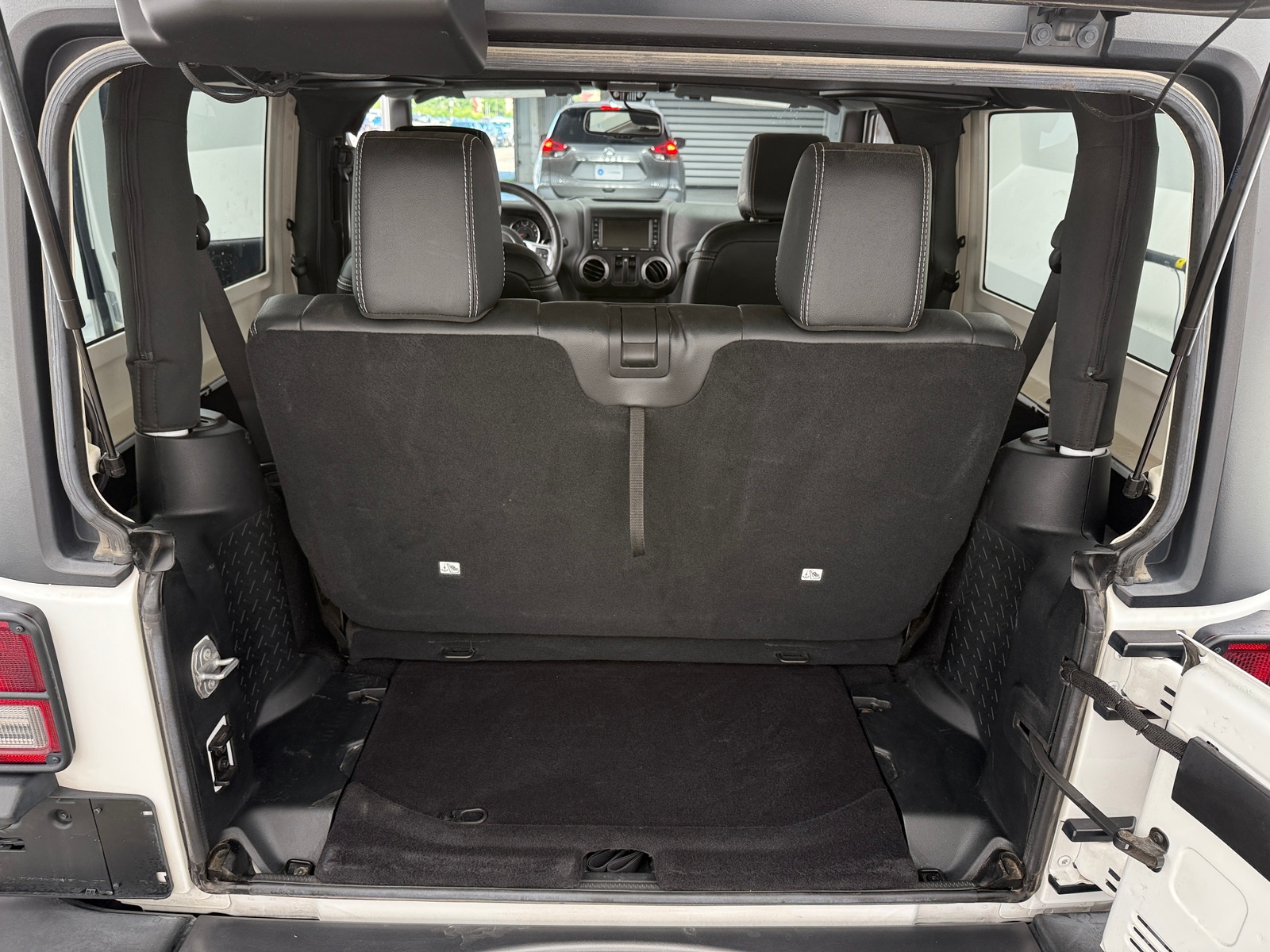 Thumbnail: 2017 Jeep Wrangler - 6