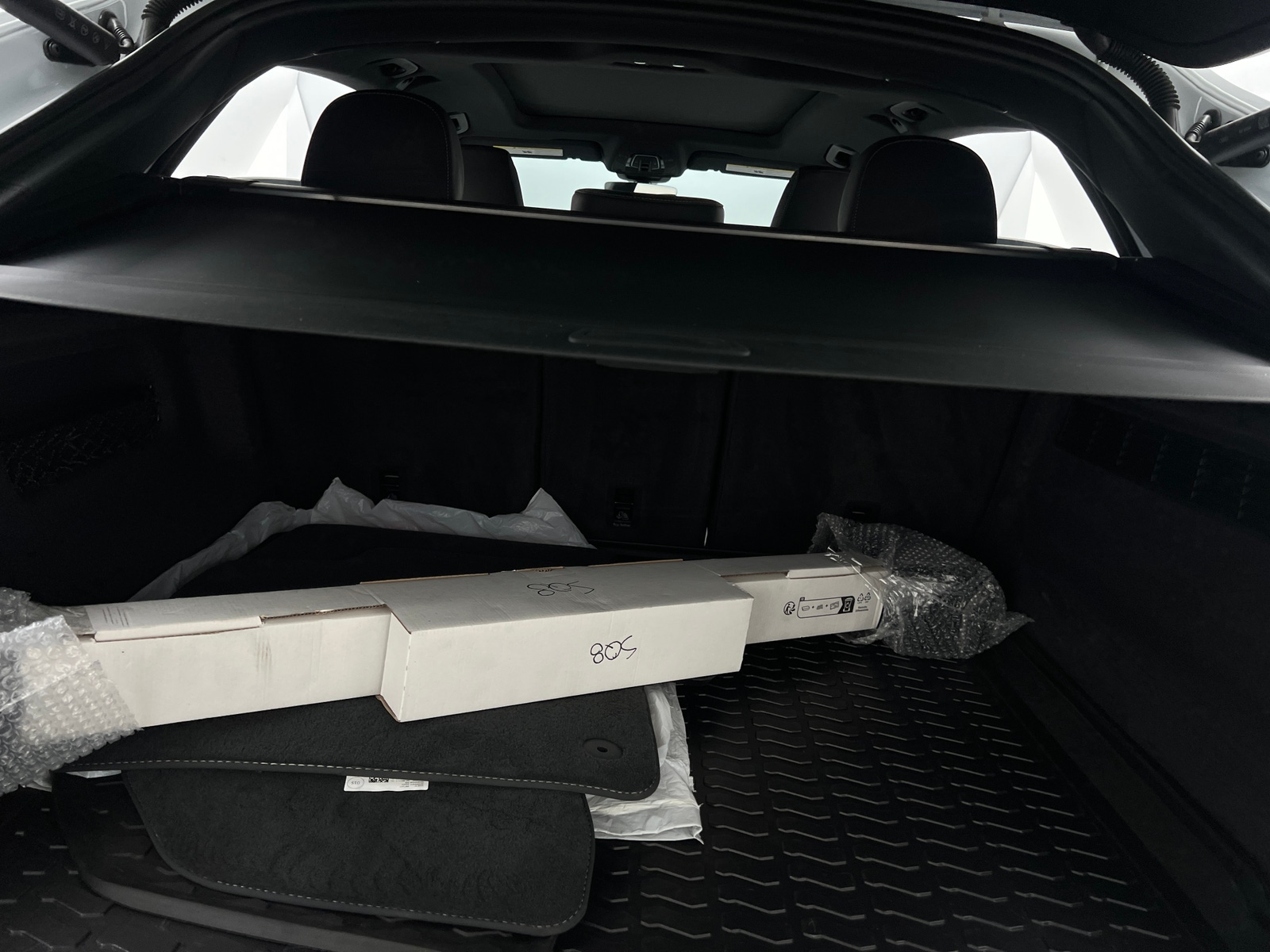 Thumbnail: 2023 Audi SQ8 - 6