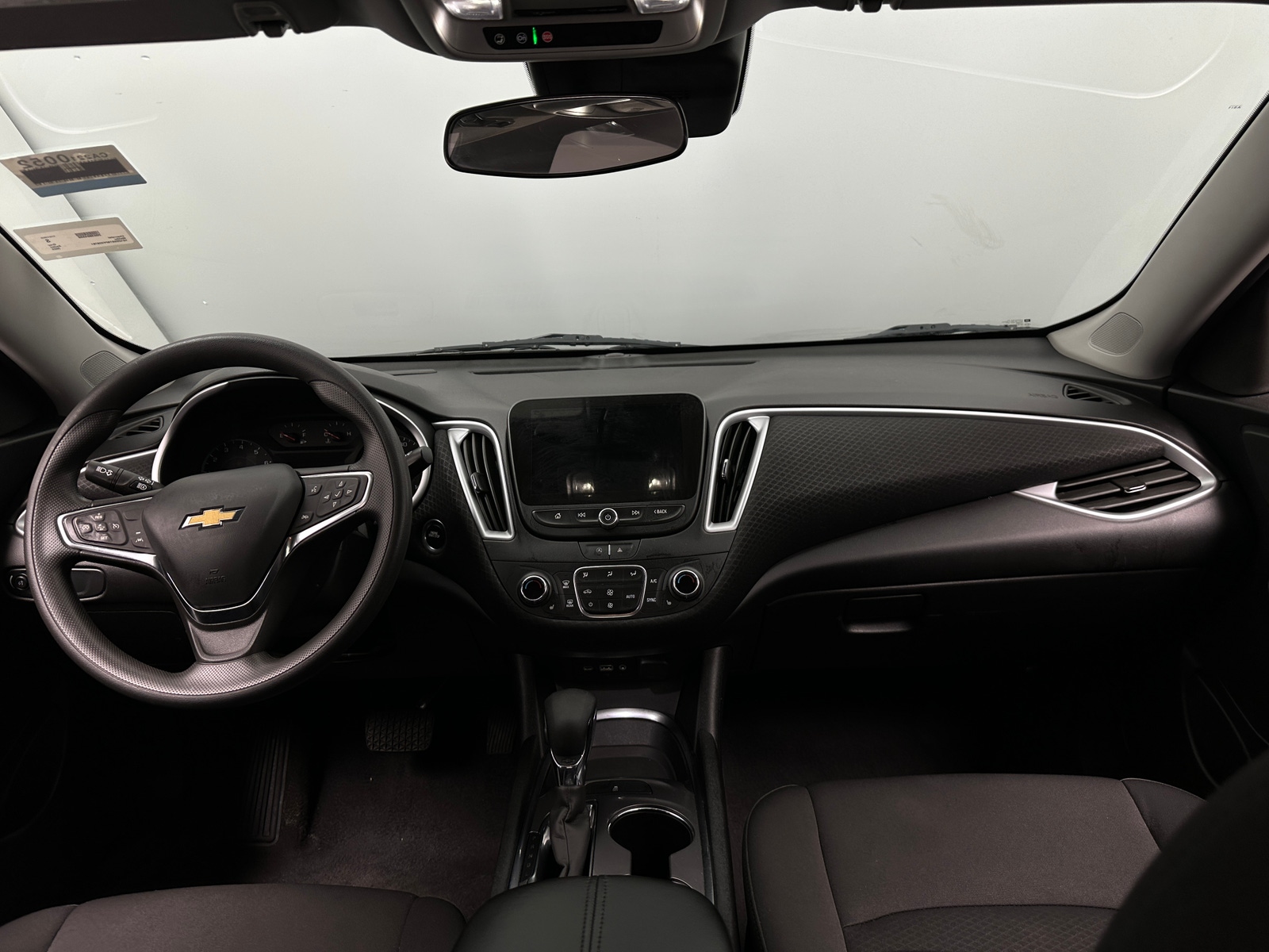 Thumbnail: 2023 Chevrolet Malibu - 3