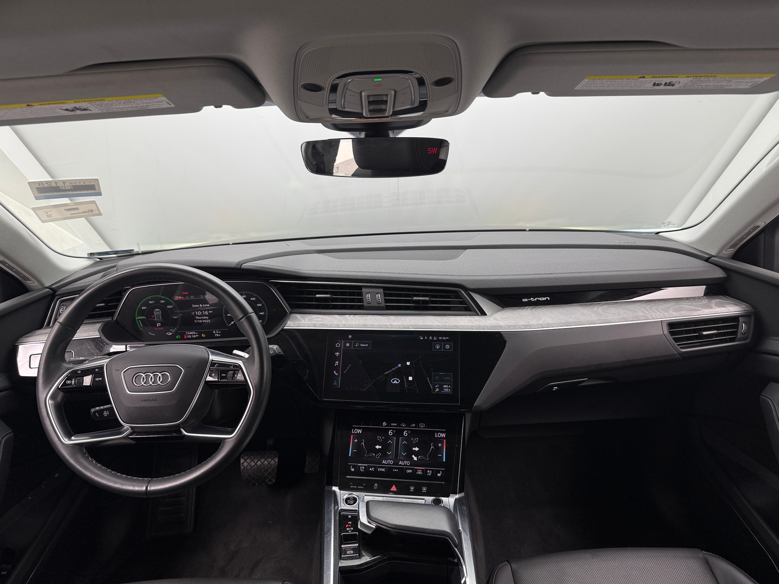 Thumbnail: 2024 Audi Q8 e-tron - 2