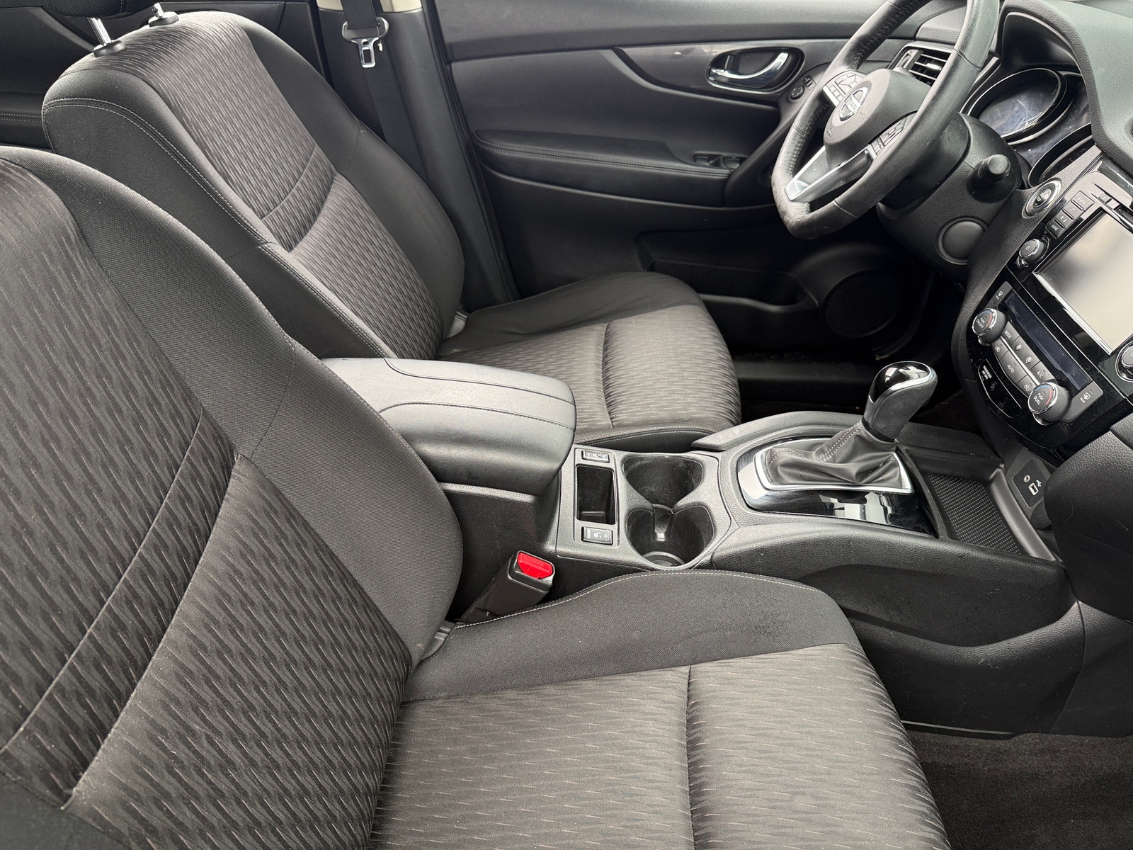 Thumbnail: 2018 Nissan Rogue - 2