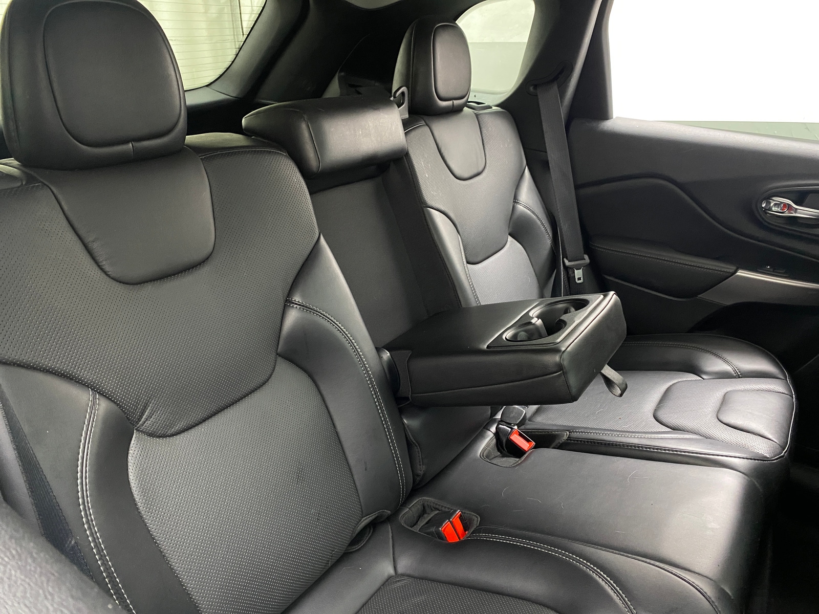 Thumbnail: 2021 Jeep Cherokee - 5