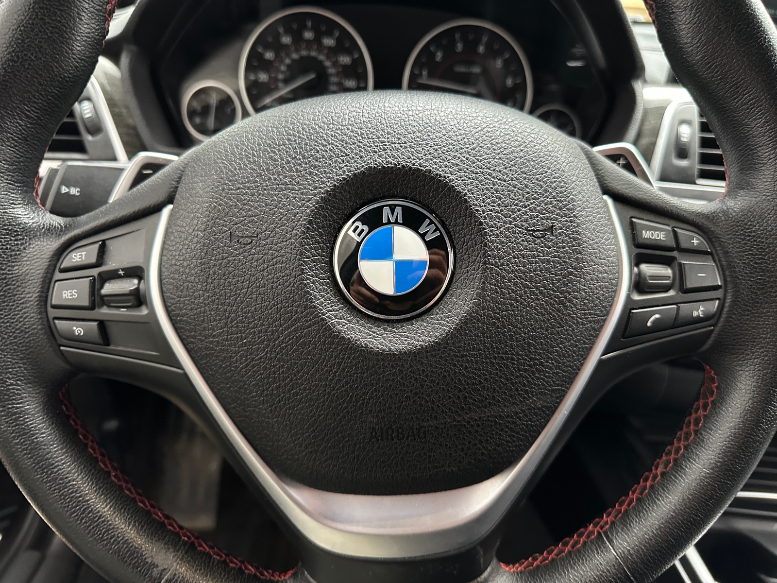 Thumbnail: 2018 BMW 3 Series - 4