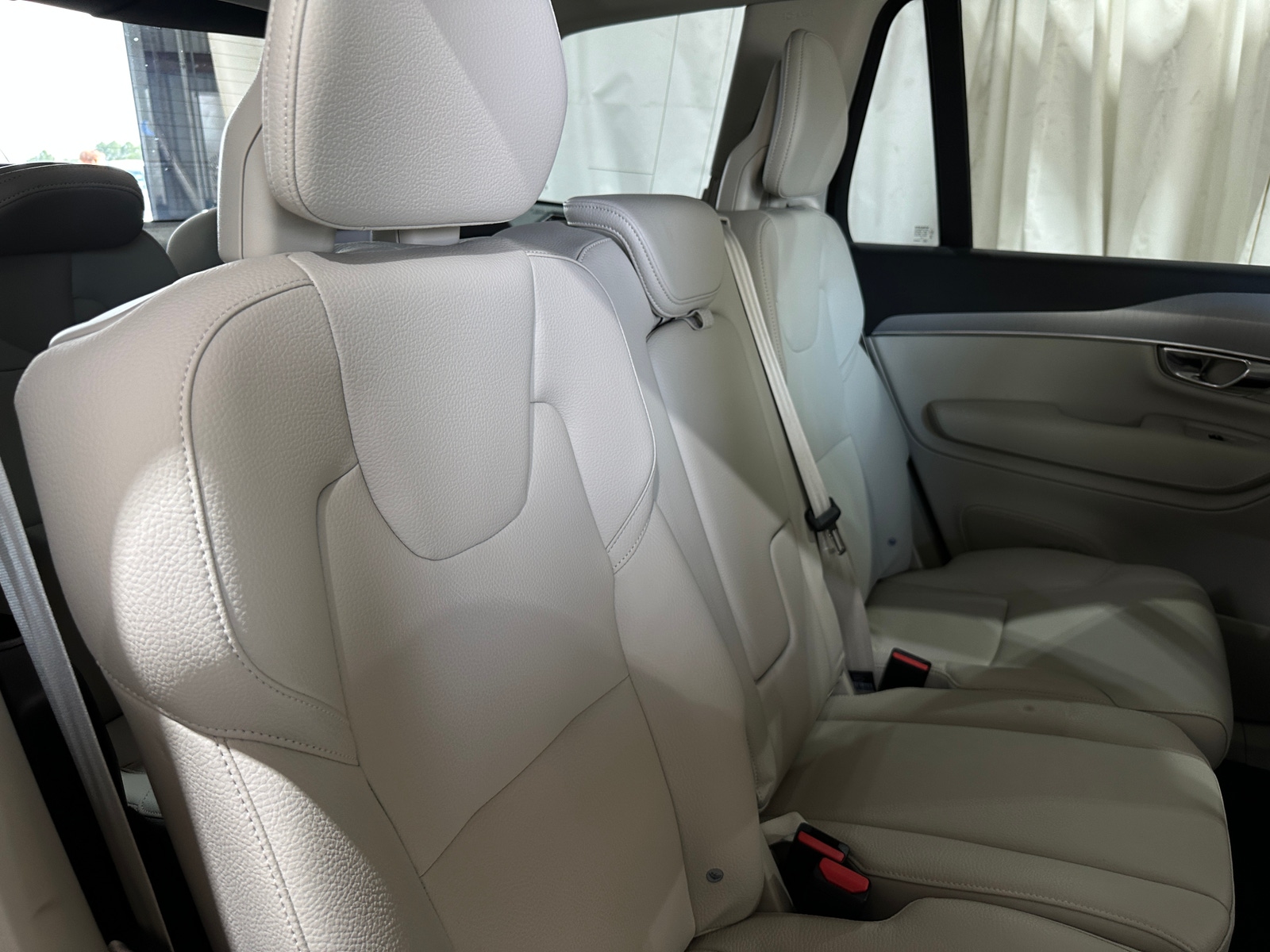Thumbnail: 2025 Volvo XC90 - 5