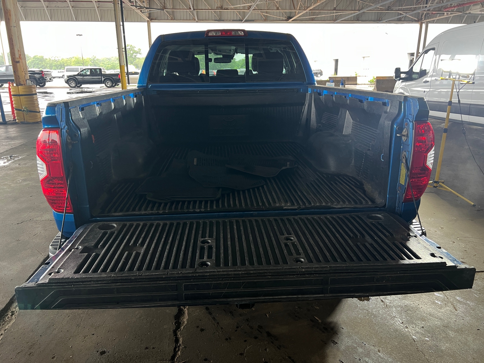 Thumbnail: 2018 Toyota Tundra - 7