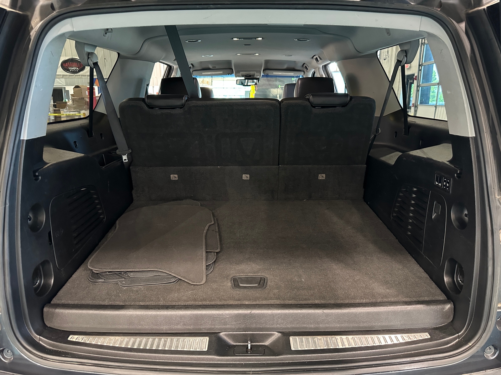 Thumbnail: 2019 GMC Yukon XL - 6