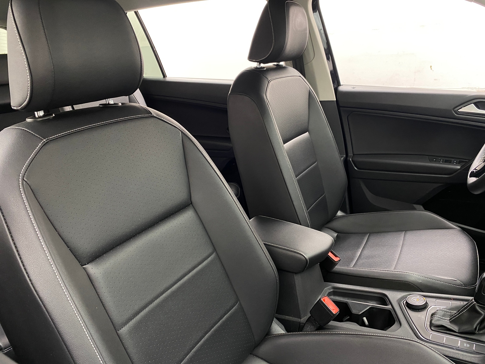 Thumbnail: 2021 Volkswagen Tiguan - 2