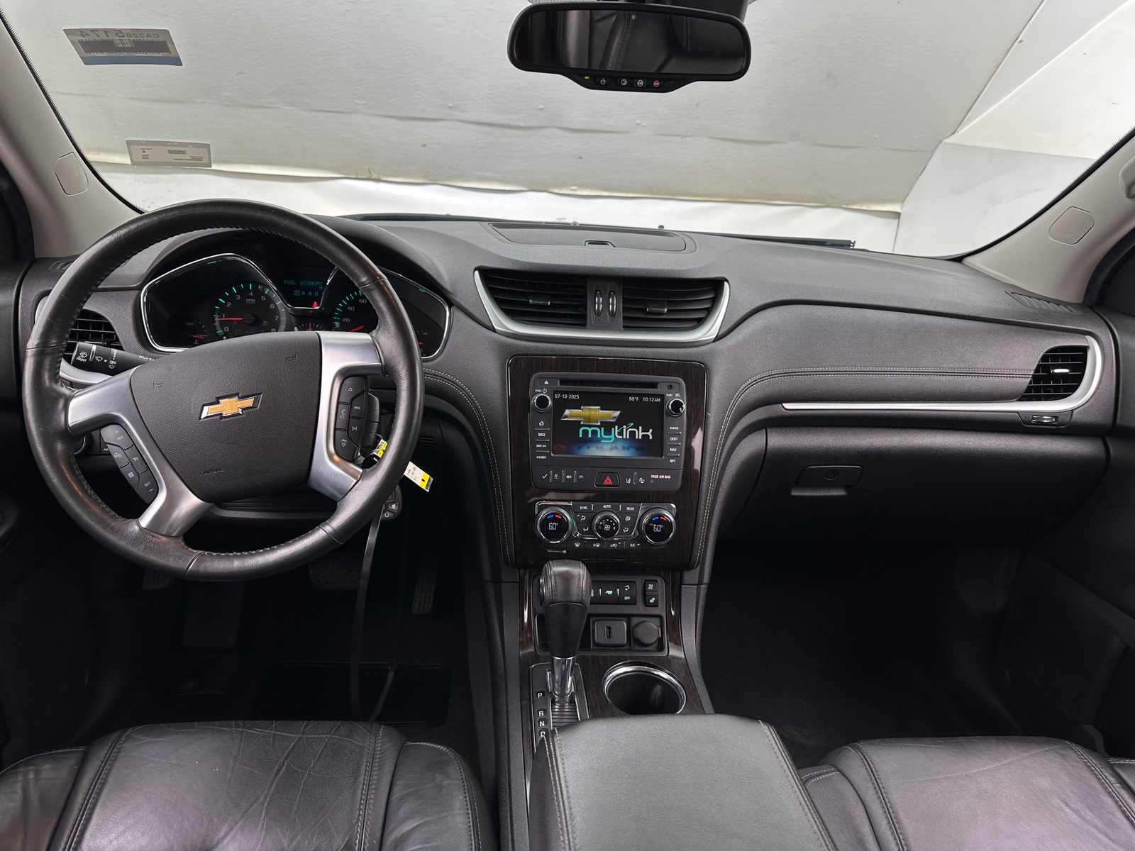 Thumbnail: 2015 Chevrolet Traverse - 2
